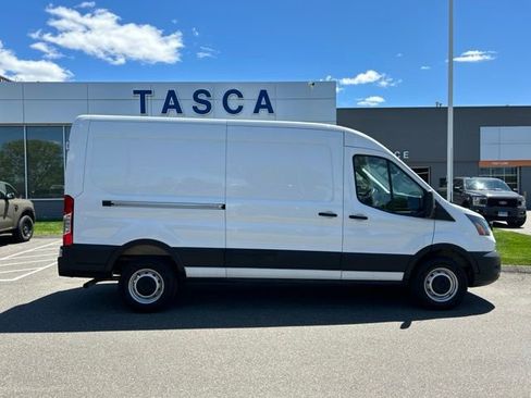 Used 2025 Ford Transit 250 148 Medium Roof RWD image 8