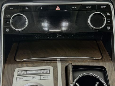 Used 2024 Genesis GV80 2.5T image 22