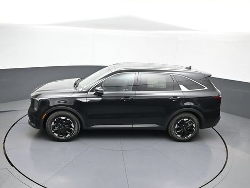 New 2026 Kia Sorento S w/ S Panoramic Sunroof Package FWD image 42