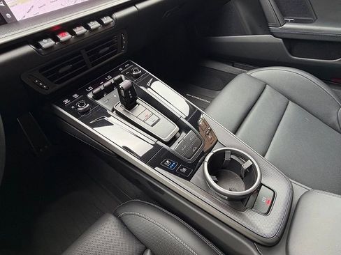 Certified 2025 Porsche 911 Carrera S image 16