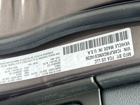 Used 2021 Jeep Grand Cherokee Limited w/ Luxury Group II AWD/4WD image 28