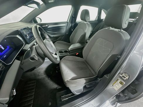 Used 2025 Volkswagen Jetta Sport FWD image 13