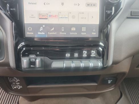 Used 2025 RAM 3500 Laramie w/ Towing Technology Group image 24