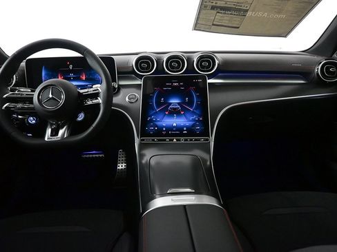 Used 2025 Mercedes-Benz C 43 AMG 4MATIC Sedan image 16