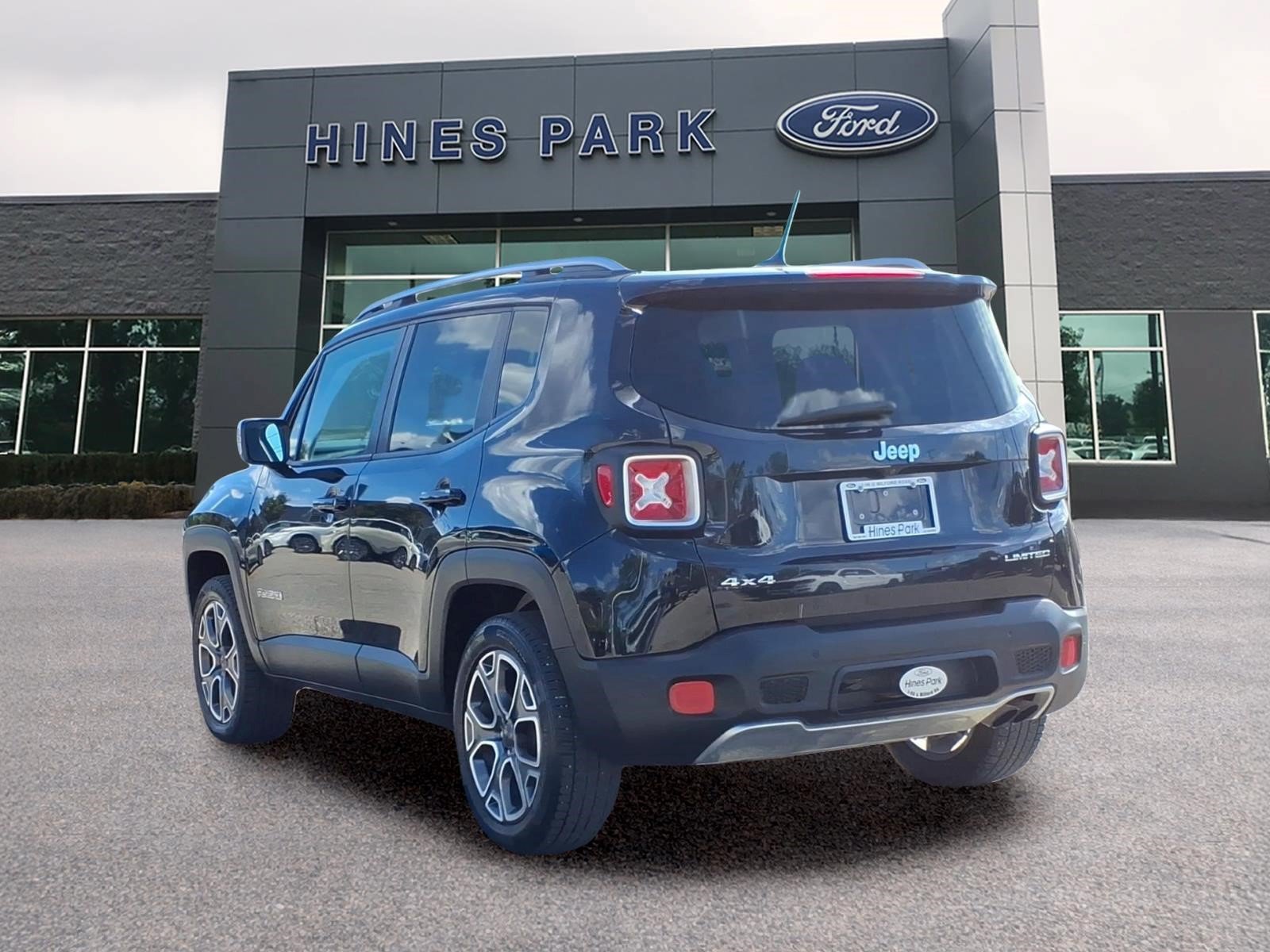 Used 2017 Jeep Renegade Limited AWD/4WD image 5