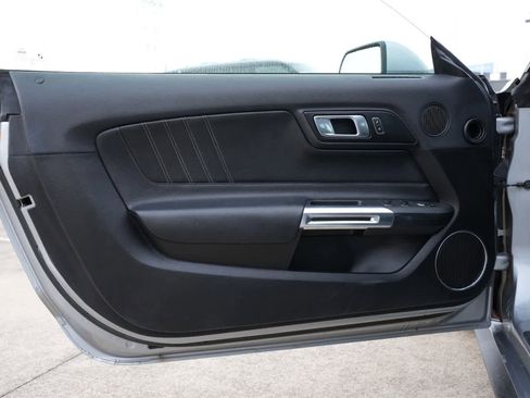 Used 2022 Ford Mustang Premium image 17