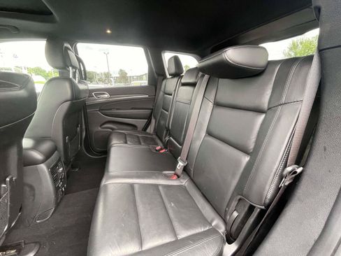 Used 2019 Jeep Grand Cherokee Limited AWD/4WD image 13