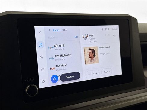 Certified 2025 Toyota Tacoma SR5 image 23