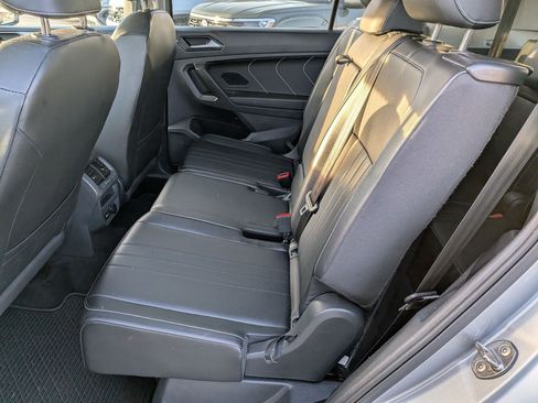 Used 2022 Volkswagen Tiguan SE image 29