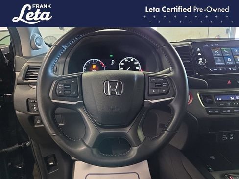 Used 2025 Honda Ridgeline Sport image 12