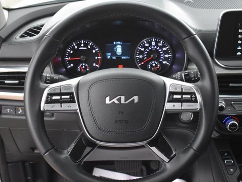 Used 2022 Kia Telluride EX w/ EX Premium Package FWD image 21