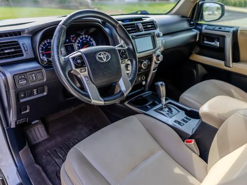 Used 2015 Toyota 4Runner SR5 Premium RWD image 14