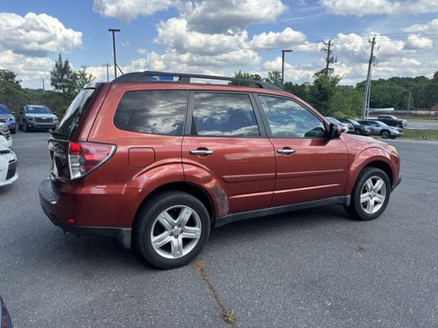 Used 2010 Subaru Forester 2.5X Premium AWD/4WD image 5