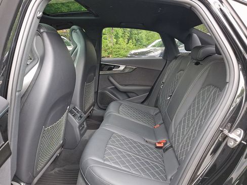 Used 2023 Audi S4 Premium Plus w/ Premium Plus Package AWD/4WD image 17