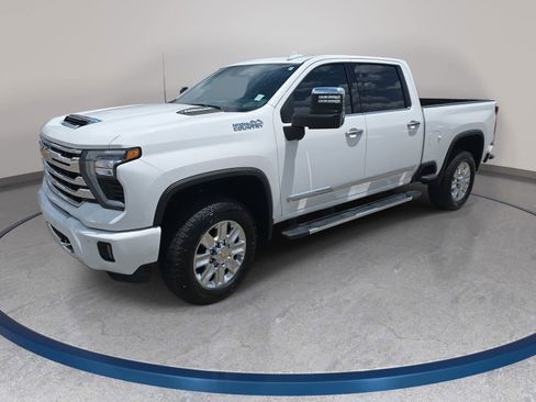 Used 2025 Chevrolet Silverado 2500 High Country w/ Technology Package AWD/4WD image 1