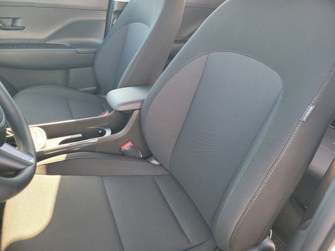 New 2026 Hyundai Kona SE image 12