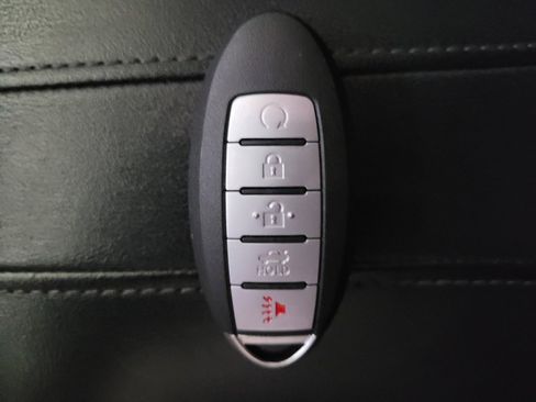Used 2020 Nissan Rogue SV AWD/4WD image 32