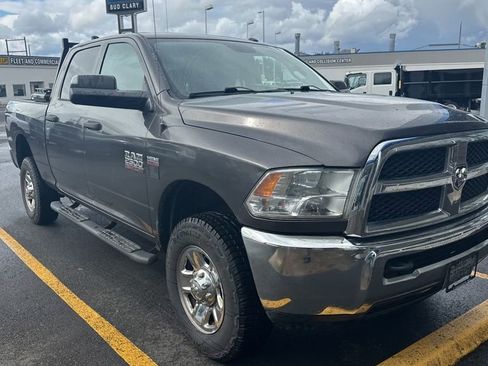 Used 2016 RAM 2500 Tradesman w/ Chrome Appearance Group AWD/4WD image 3