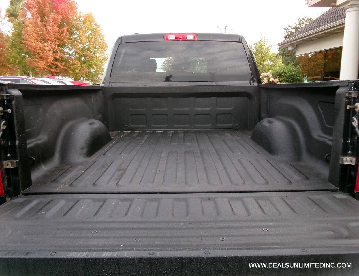 Used 2016 RAM 1500 ST w/ Popular Equipment Group AWD/4WD image 17