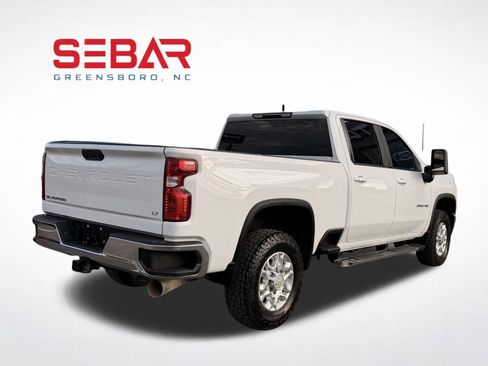 Used 2022 Chevrolet Silverado 2500 LT w/ Convenience Package AWD/4WD image 6