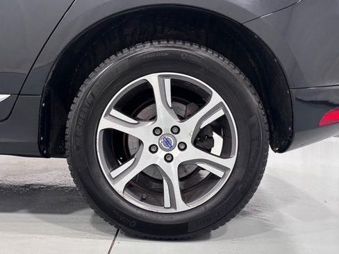 Used 2015 Volvo XC60 T6 Platinum AWD/4WD image 32