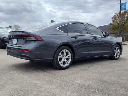 Used 2025 Honda Accord LX image 9