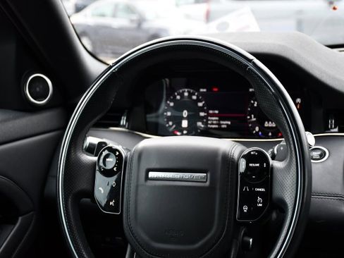 Used 2020 Land Rover Range Rover Evoque R-Dynamic HSE image 18