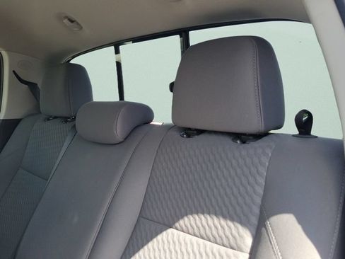 Certified 2022 Toyota Tacoma SR5 RWD image 10