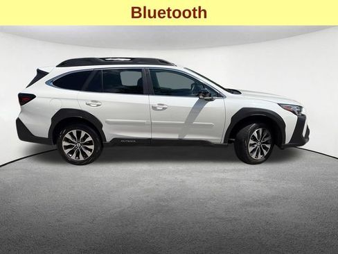 Used 2025 Subaru Outback Limited AWD/4WD image 13
