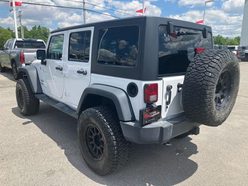 Used 2016 Jeep Wrangler Unlimited Sport w/ Quick Order Package 24S AWD/4WD image 5