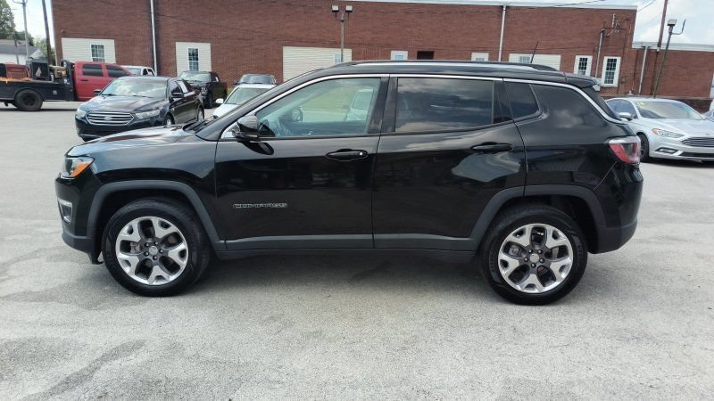 Used 2019 Jeep Compass Limited w/ Safety & Security Group AWD/4WD image 2