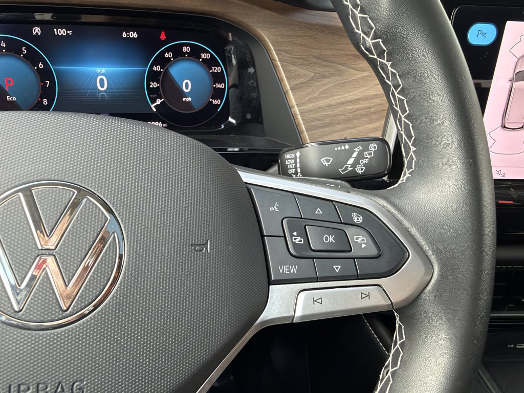 Used 2024 Volkswagen Atlas SE w/ Panoramic Sunroof Package FWD image 33