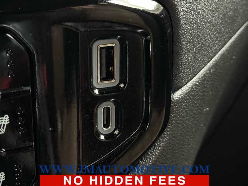 Used 2023 Chevrolet Silverado 1500 High Country w/ High Country Premium Package AWD/4WD image 44
