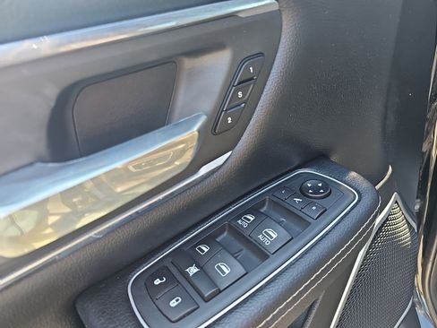 Used 2021 RAM 1500 Laramie w/ Sport Appearance Package AWD/4WD image 16