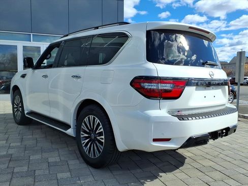 Certified 2023 Nissan Armada SL w/ Midnight Edition Package image 6
