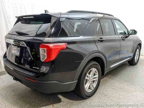 Certified 2023 Ford Explorer XLT w/ Class IV Trailer Tow Package AWD/4WD image 7