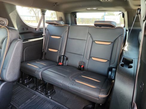 Used 2024 GMC Yukon XL AT4 w/ AT4 Premium Plus Package image 10