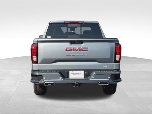 New 2026 GMC Sierra 1500 SLE AWD/4WD image 7