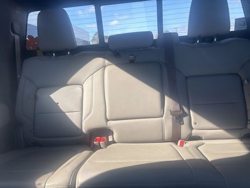 Used 2020 GMC Sierra 1500 SLT w/ SLT Premium Plus Package image 25