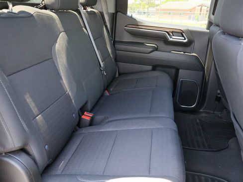 Used 2025 Chevrolet Silverado 1500 LT RWD image 25
