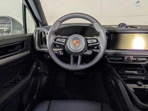 New 2026 Porsche Cayenne image 21