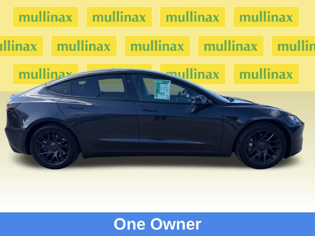Used 2024 Tesla Model 3 Standard Range RWD image 2