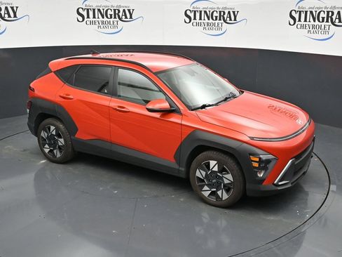 Used 2025 Hyundai Kona SEL FWD image 18