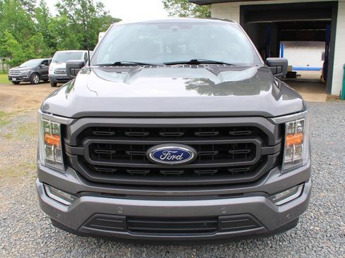 Used 2022 Ford F150 XLT w/ Equipment Group 302A High RWD image 11