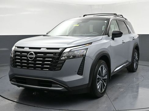 New 2026 Nissan Pathfinder Platinum AWD/4WD image 3
