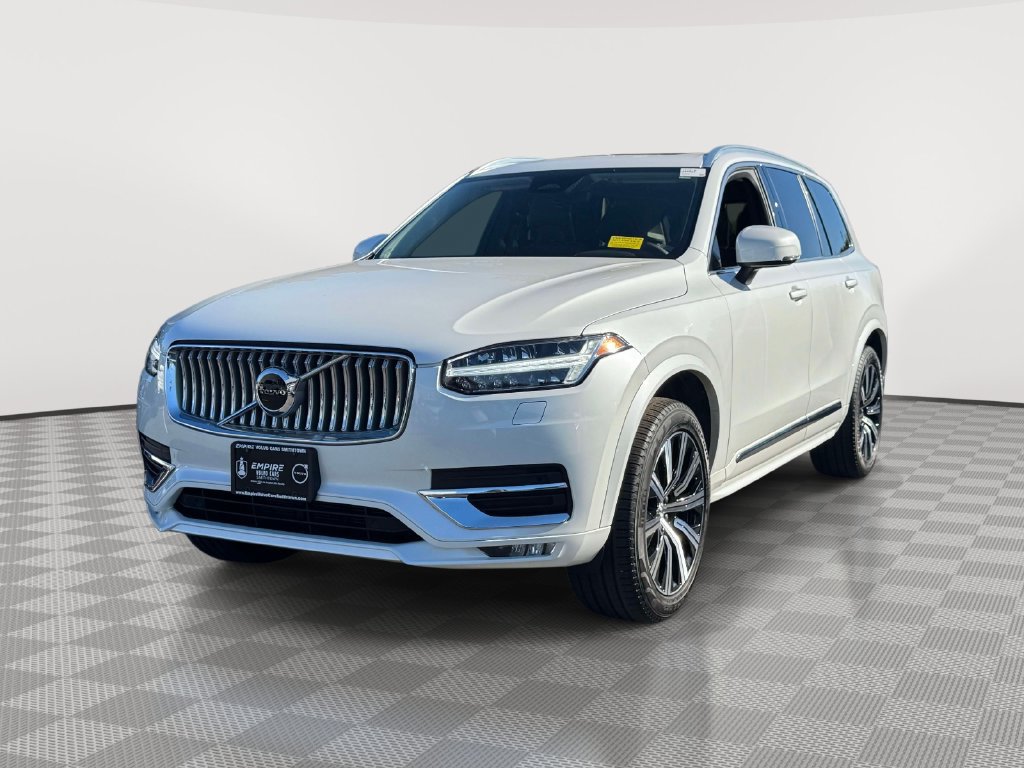 Used 2025 Volvo XC90 B5 Core w/ Climate Package AWD/4WD image 2