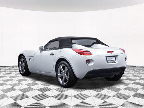Used 2007 Pontiac Solstice Convertible image 9