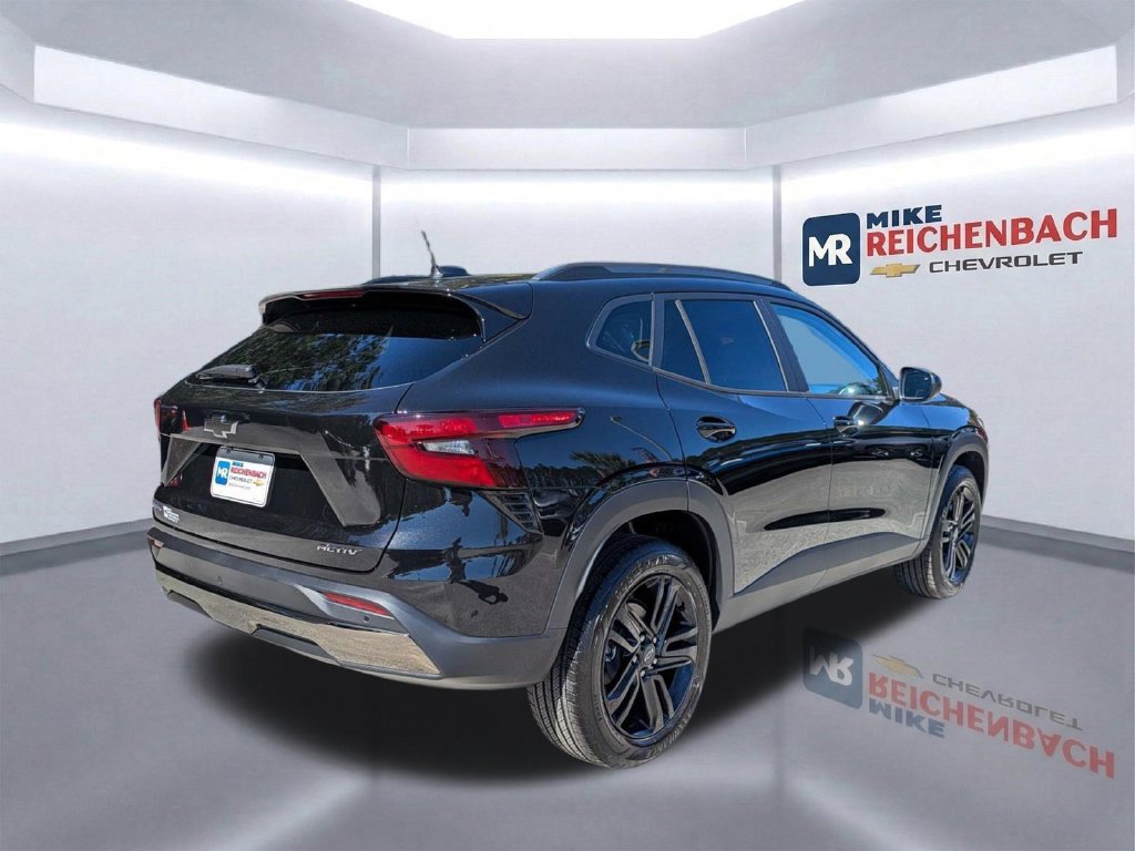 New 2026 Chevrolet Trax ACTIV w/ Driver Confidence Package FWD image 6
