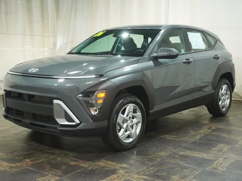 Used 2026 Hyundai Kona SE AWD/4WD image 2