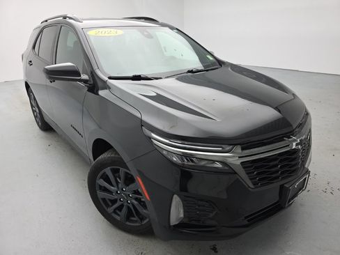 Certified 2023 Chevrolet Equinox RS AWD/4WD image 3